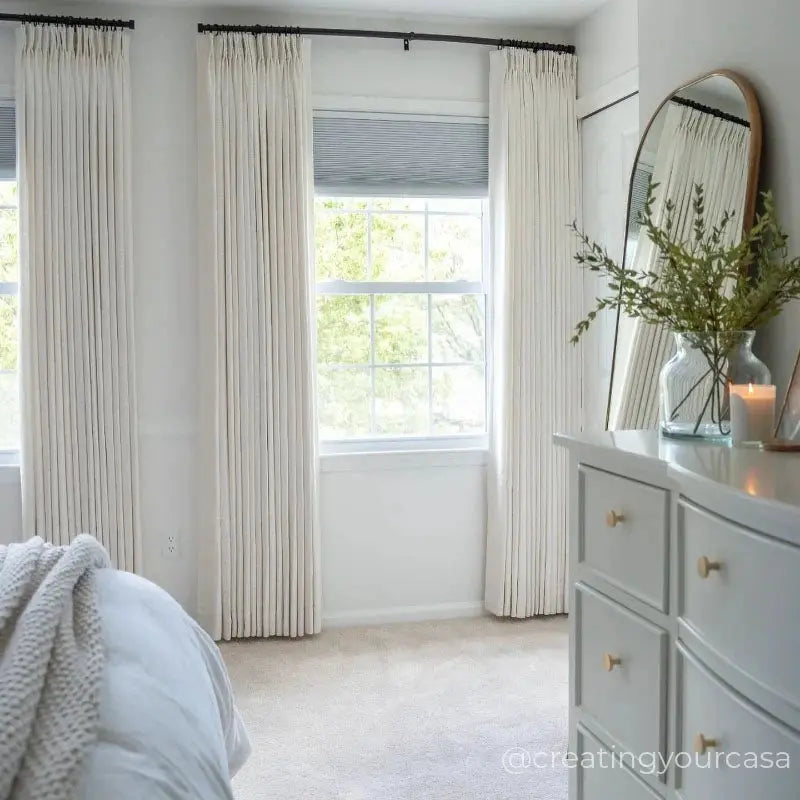 Liz lvory White Pinch Pleated Linen Drape