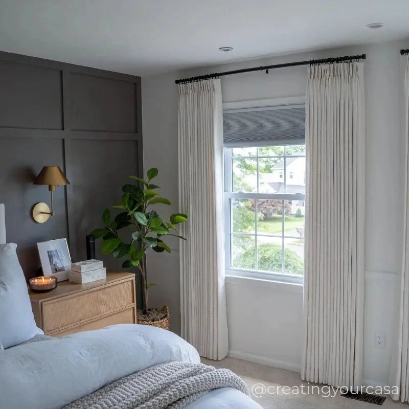 Liz lvory White Pinch Pleated Drape